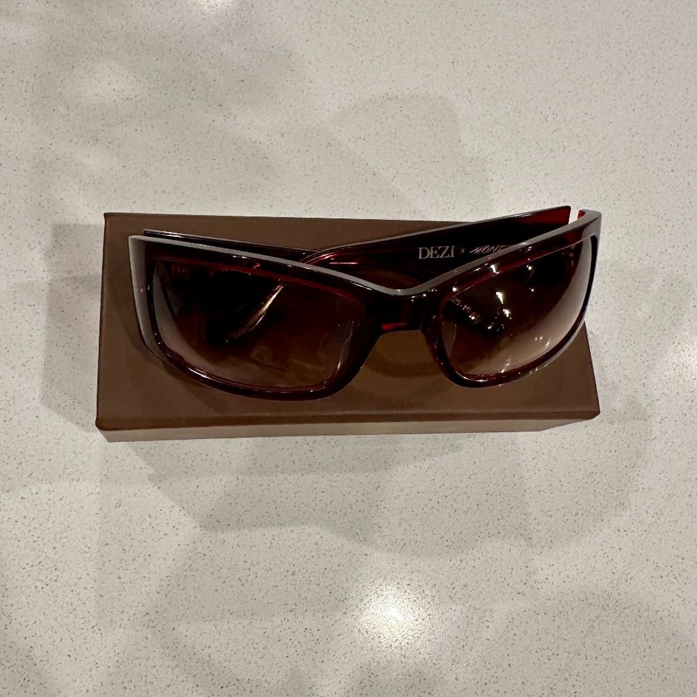Dezi X Monet Sunglasses Montay Deep Red/Brown Gradient